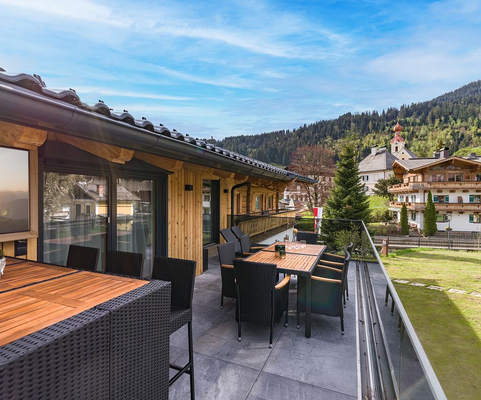 schusterhaus-hotel-seiwald-dorfstrasse-17-going-05-2021-terrasse-1-5