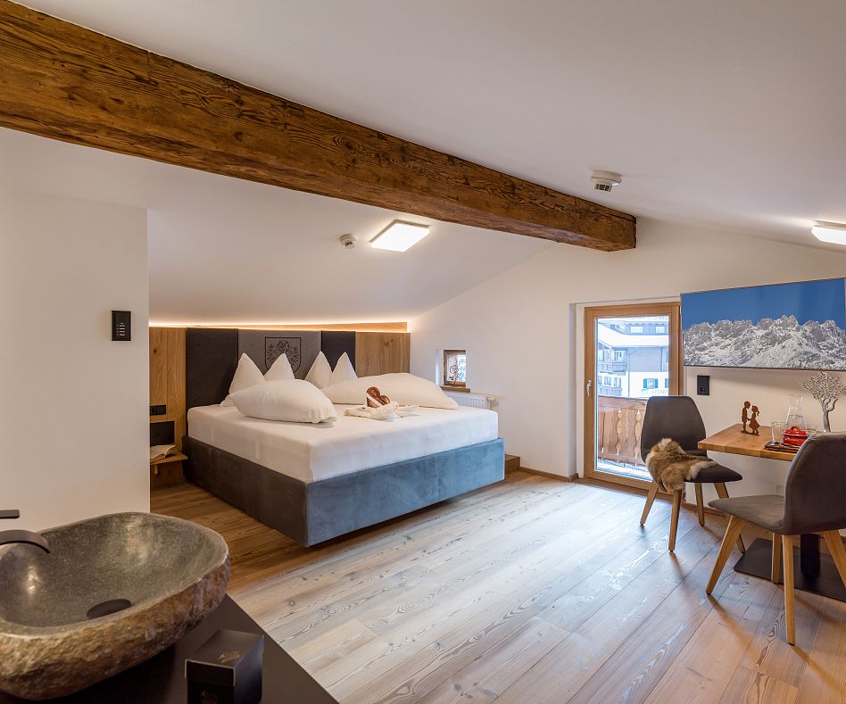 schusterhaus-hotel-seiwald-dorfstrasse-17-going-app-dorfkaiser3-wohnraum-5